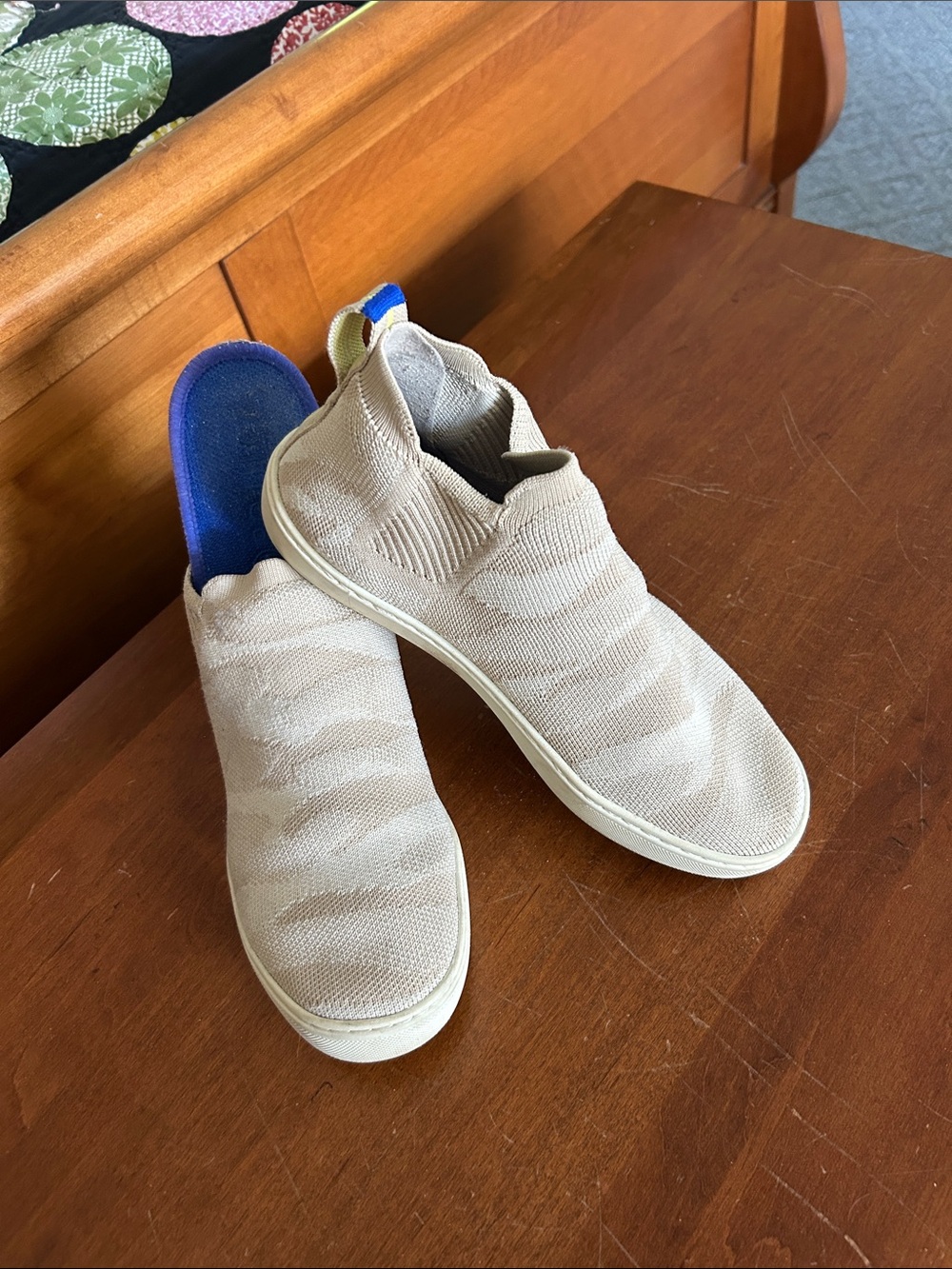 Woman’s Slip-On Knit Sneakers in Beige